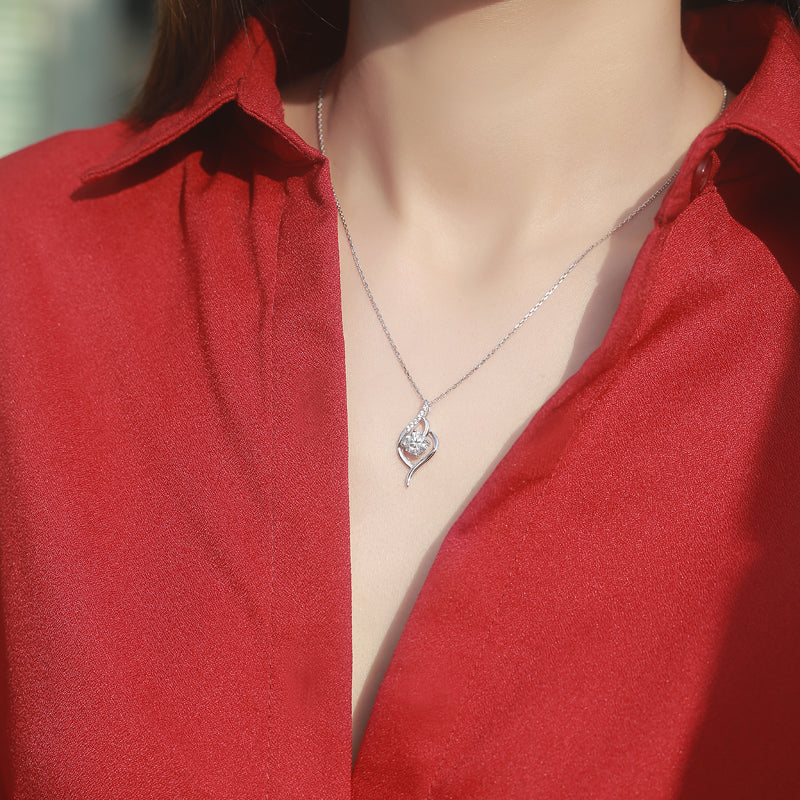 【N22 Love at First Sight】 925 Sterling Silver Moissanite Necklace - MOTEMCO