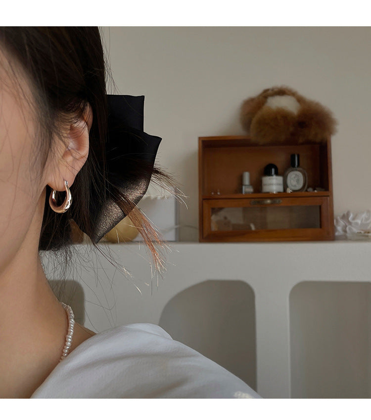 【SilverE7】 925 Sterling Silver Stud Earrings - MOTEMCO